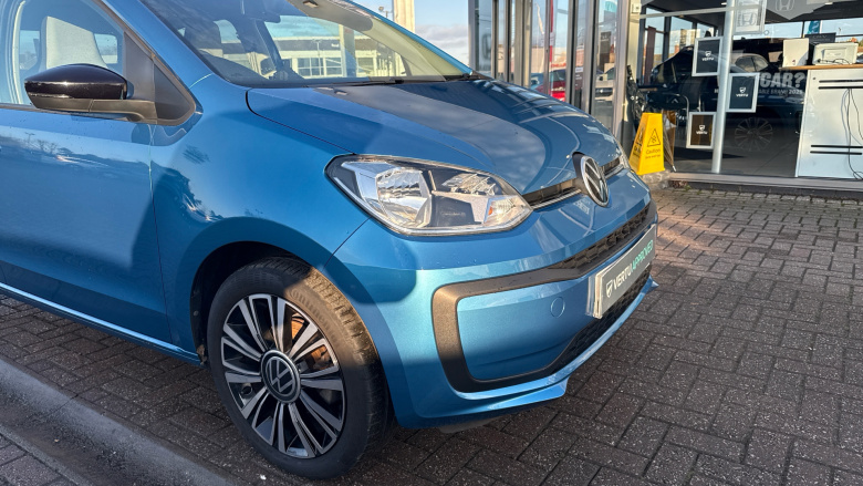 Volkswagen Up 1.0 65PS Black Edition 5dr Petrol Hatchback